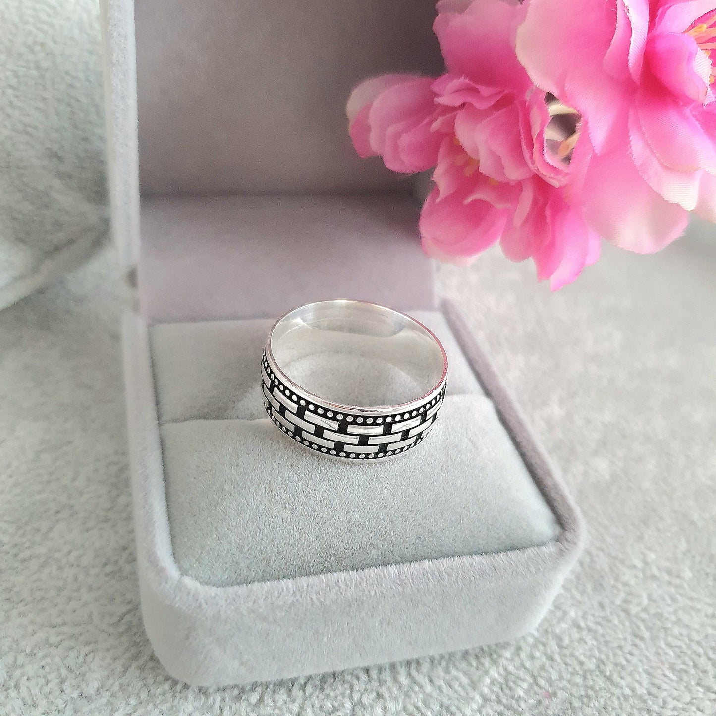 Hercules Ring