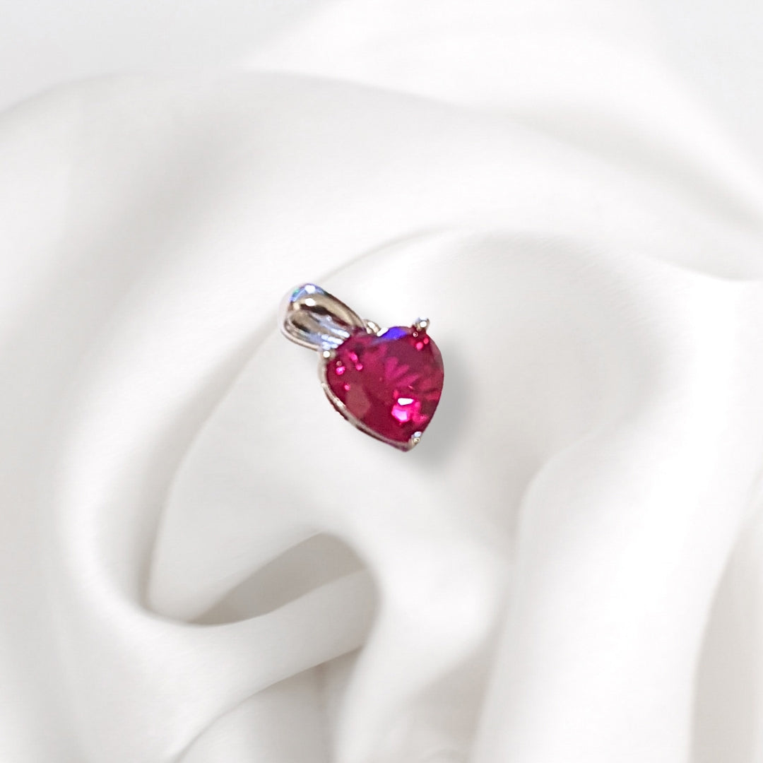 Dije Corazón Rubies