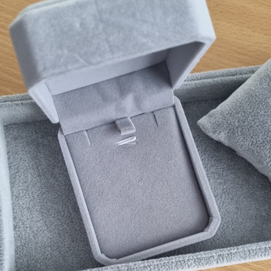 Gray box necklace or earrings or sets/124831787744