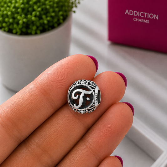 Charm Bamoer Lettre T